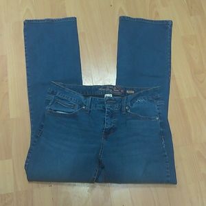 Women's jeans